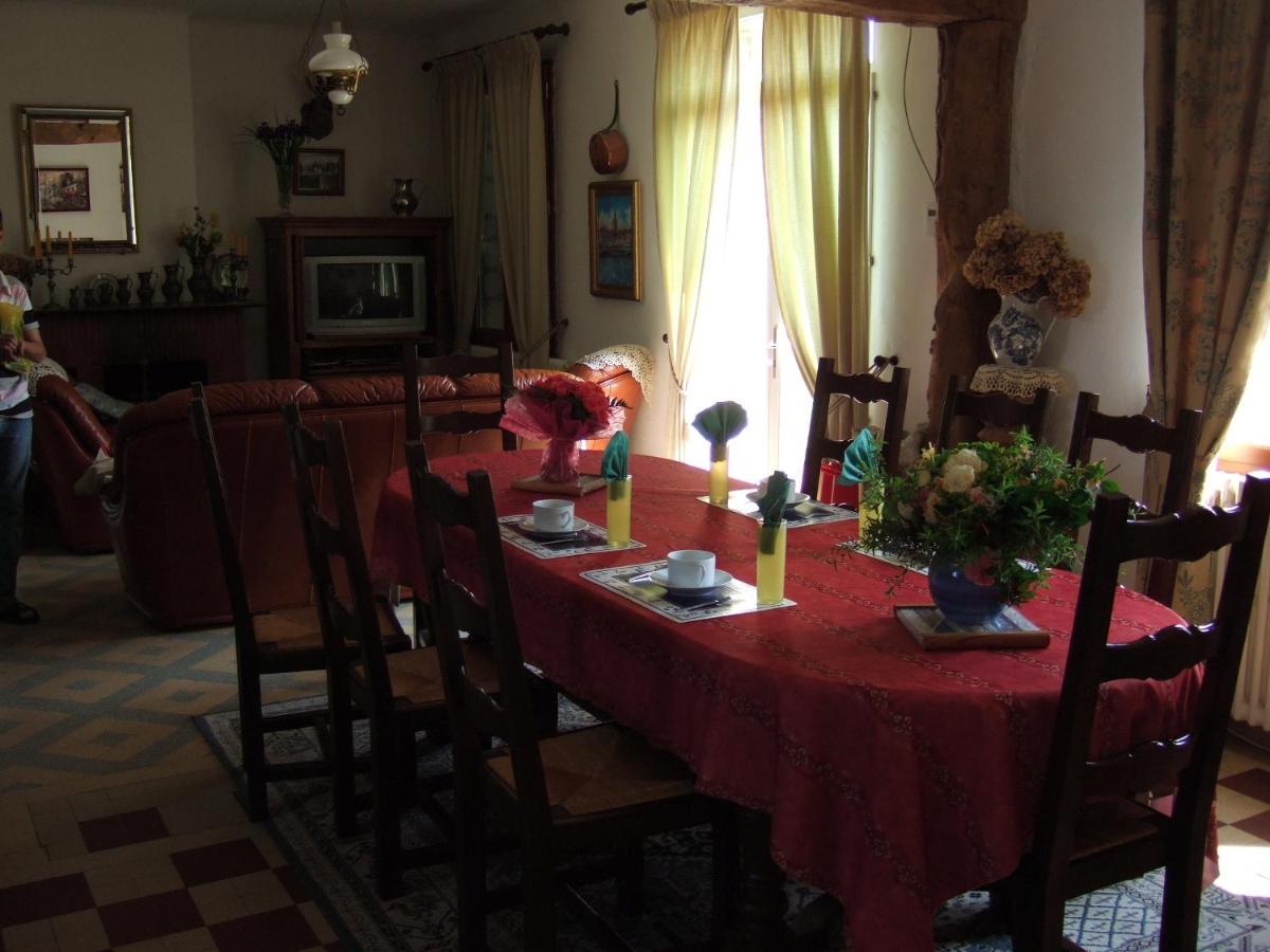 Ferme De La Riviere Bed & Breakfast Petiville  Dış mekan fotoğraf